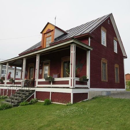 la vieille Maison Rouge Saint-Tite Extérieur photo