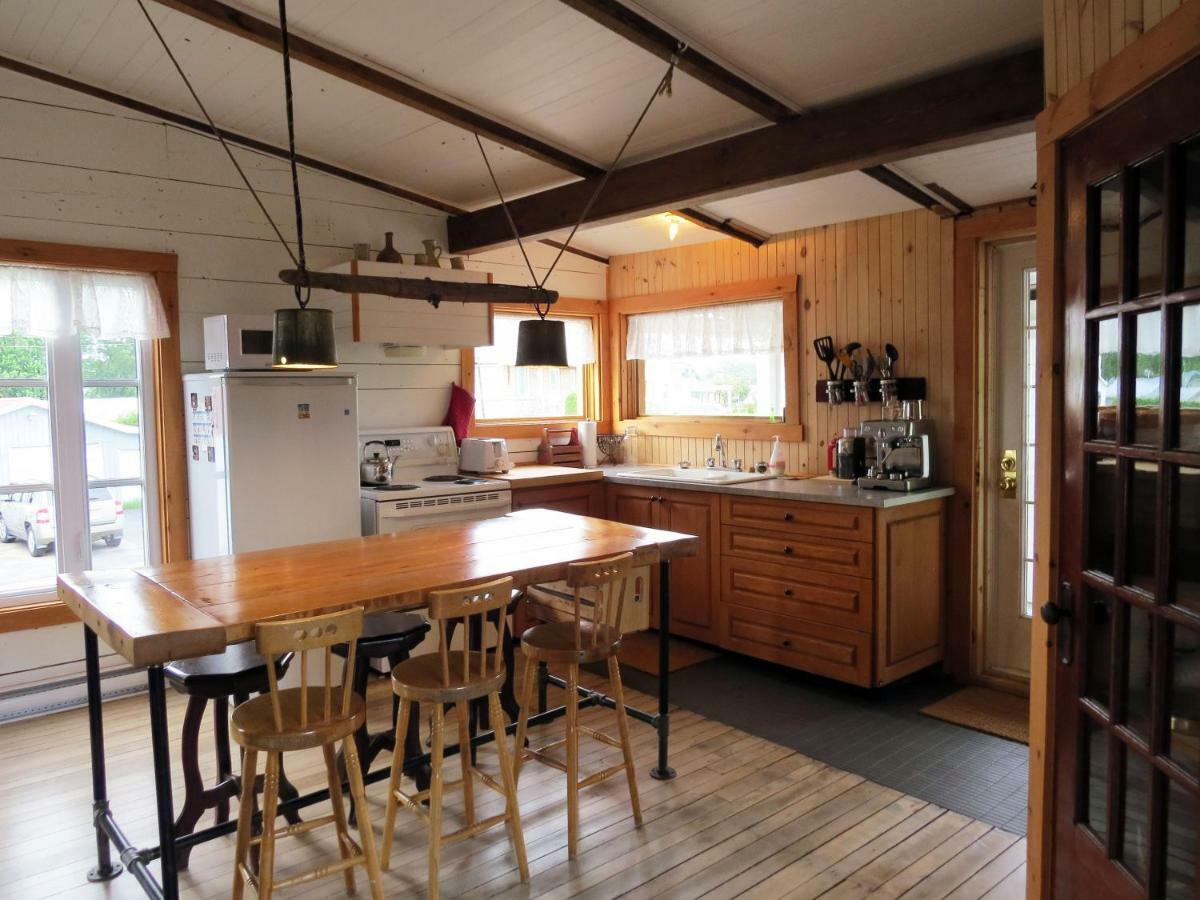 la vieille Maison Rouge Saint-Tite Extérieur photo
