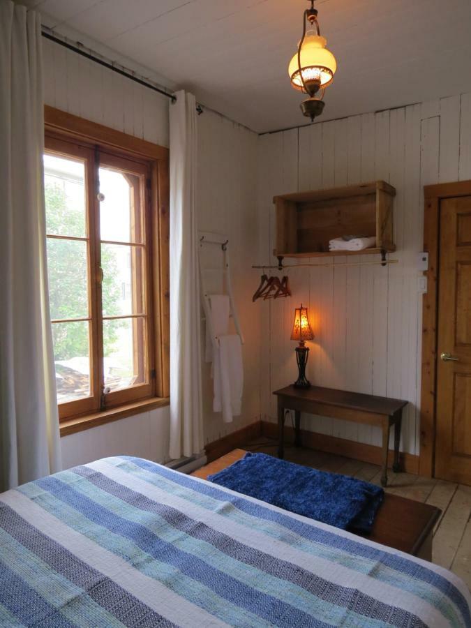 la vieille Maison Rouge Saint-Tite Extérieur photo