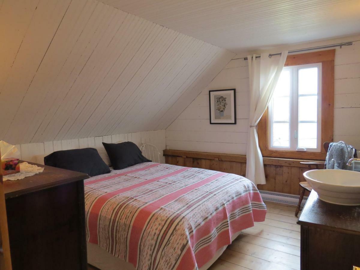 la vieille Maison Rouge Saint-Tite Extérieur photo